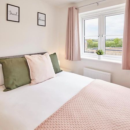 Host & Stay - Cayton Bay Cottage Extérieur photo