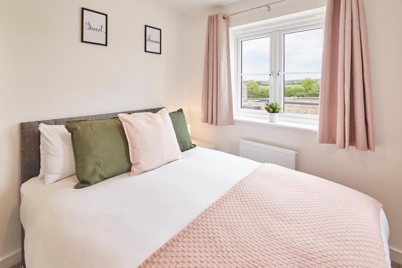 Host & Stay - Cayton Bay Cottage Extérieur photo